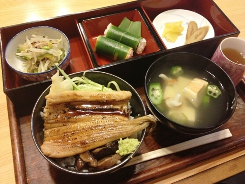 1日10食限定のサービスランチ