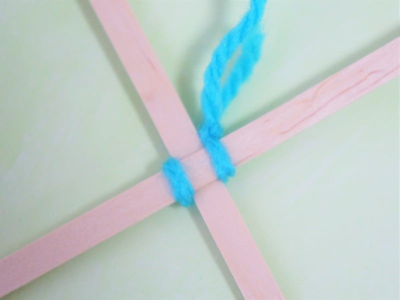 ゴッドアイ作り方　裏面　このようになる