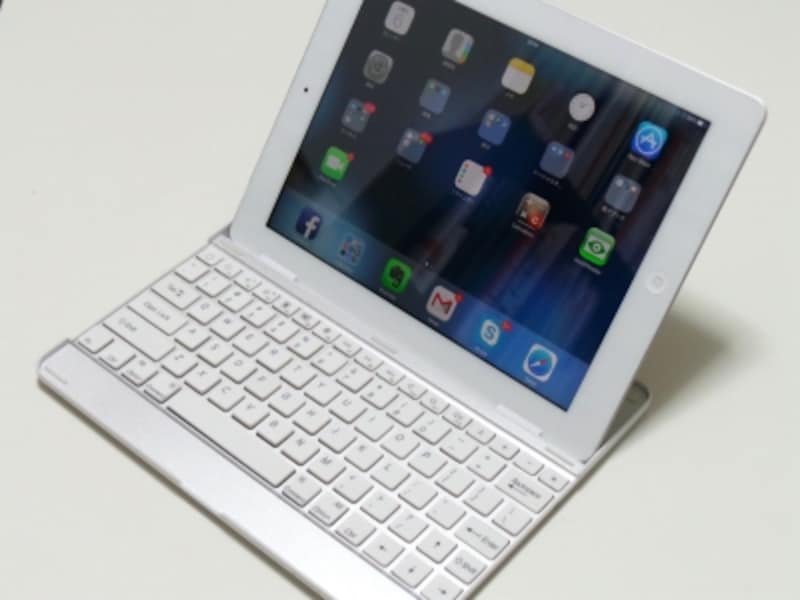 iPadとiPad用キーボードケース（ノーブランド）
