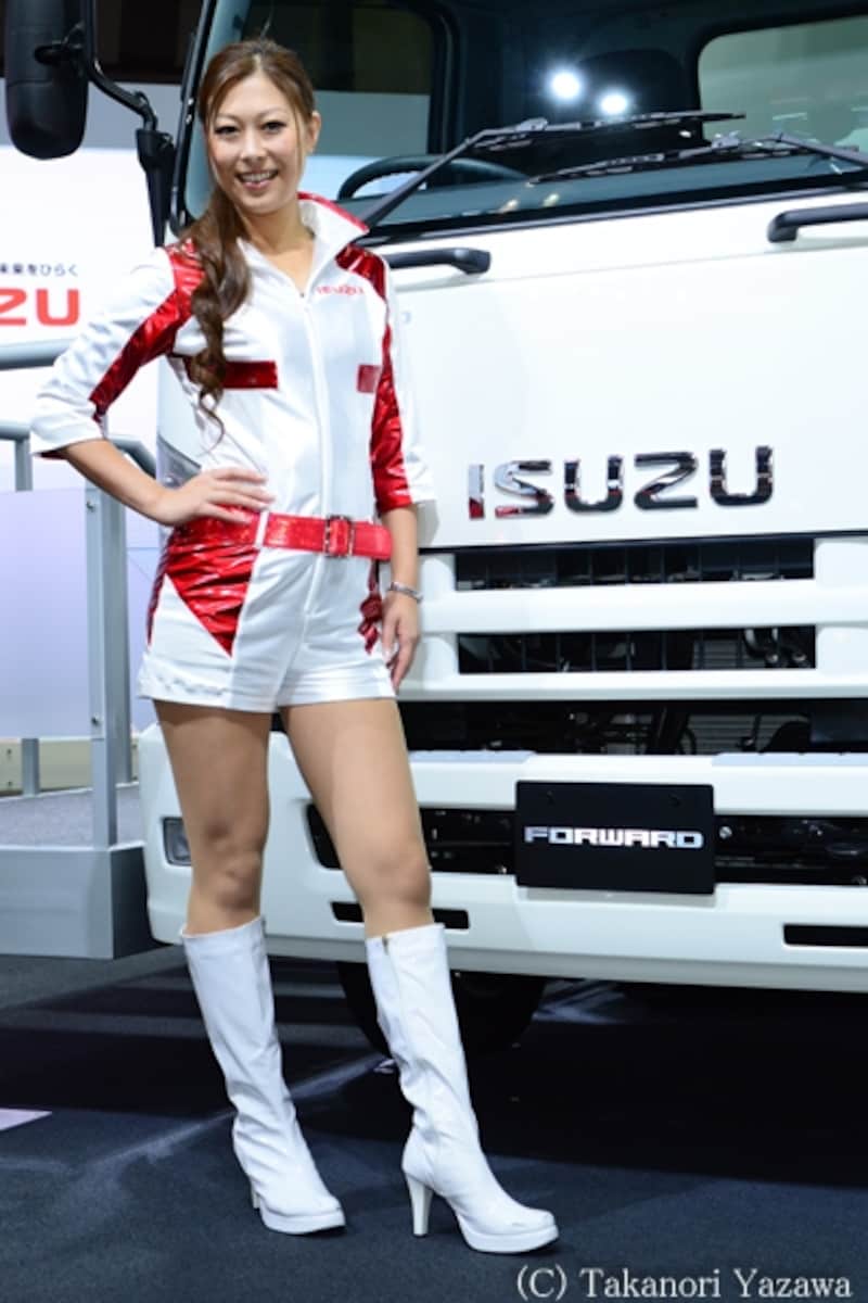 大川あゆみ／イスズ