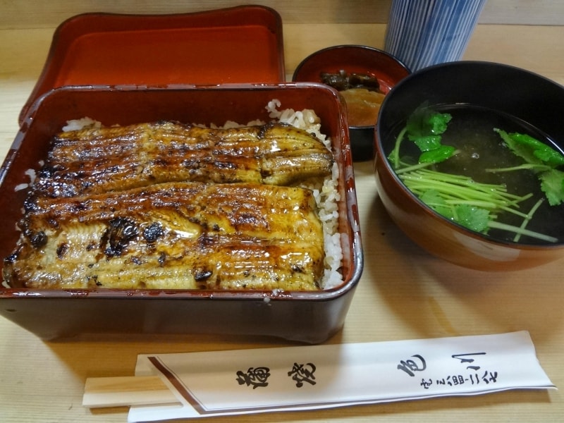 老舗うなぎ屋 色川