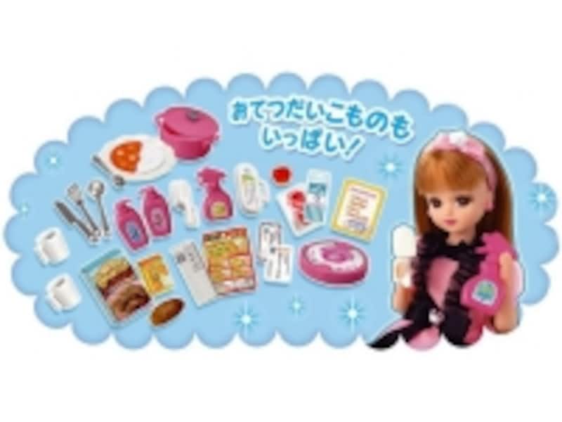 買い物メモや洗剤やブラシなど、小物も充実の品揃え