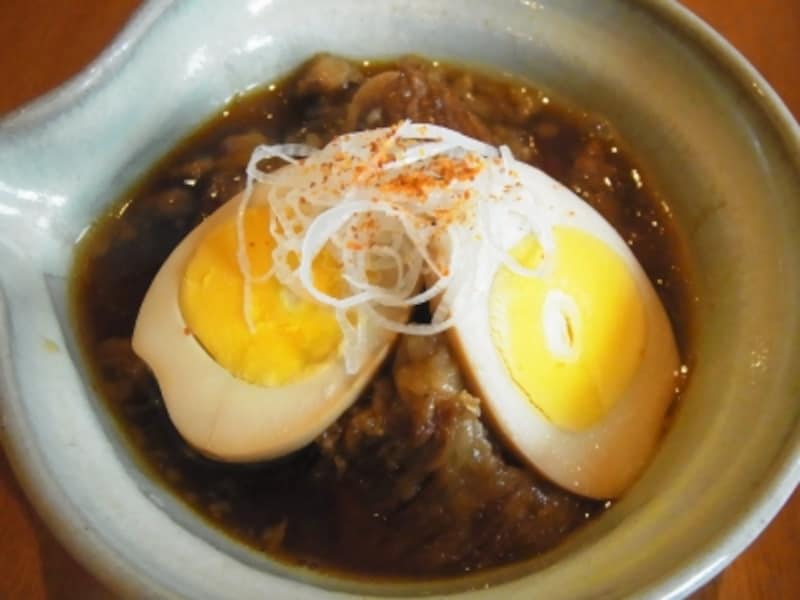 牛すじ煮込み（煮玉子入り）500円