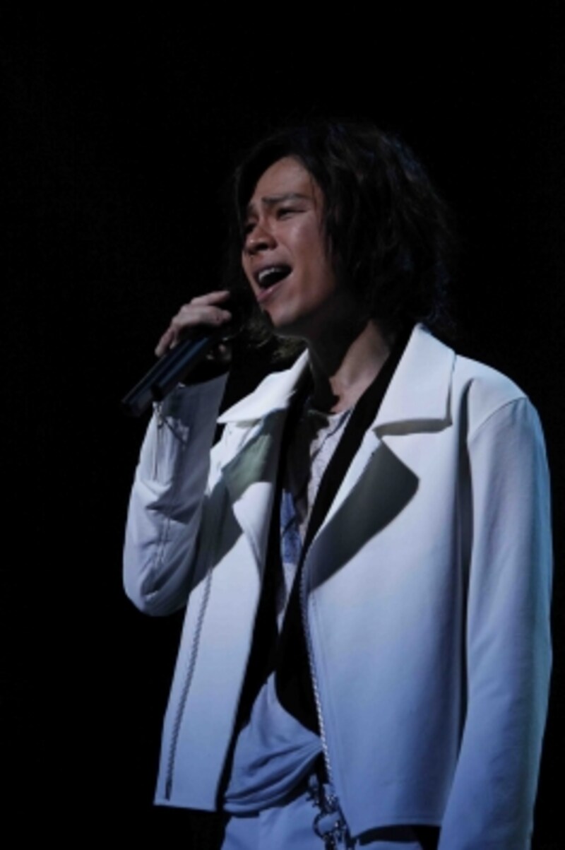 『Chess in Concert』中川晃教undefined撮影：狐塚勇介