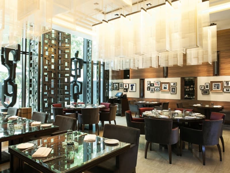 クラシカルモダンな内装の「JOJO」は記念日レストランとしても人気