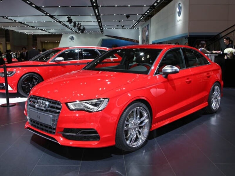 アウディS3セダン
