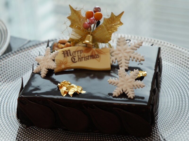 ジャスミン チョコレートムースケーキundefinedＳサイズ 3,500円／Ｌサイズ 5,000円