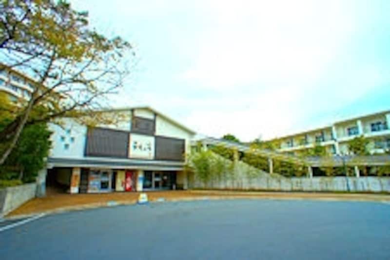 日帰り入浴施設「華咲の湯」