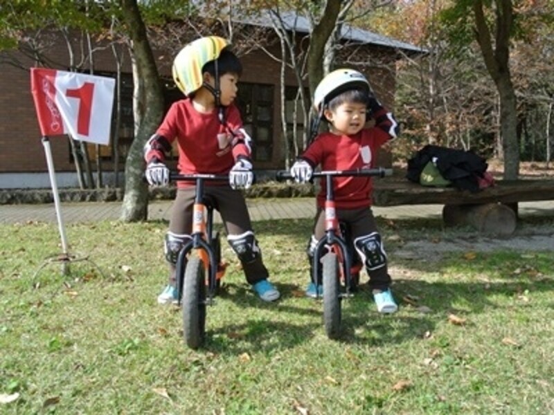 子どもたちは初ストライダーに挑戦