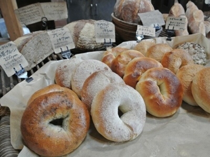 もっちりとしたベーグルがずらり。全種類食べてみたくなります