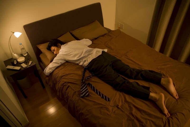 トレーニングをしない日は、思い切って休むことが大切。運動のことはすっかり忘れて、リラックスしよう