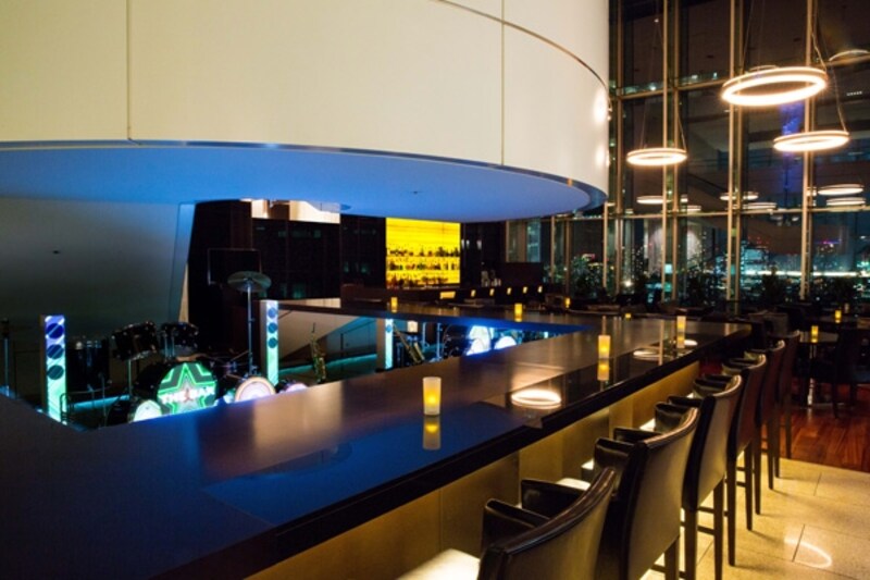 バー＆ラウンジ「THE BAR」