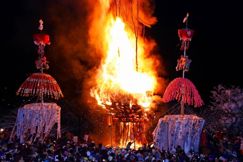野沢温泉の道祖神祭り