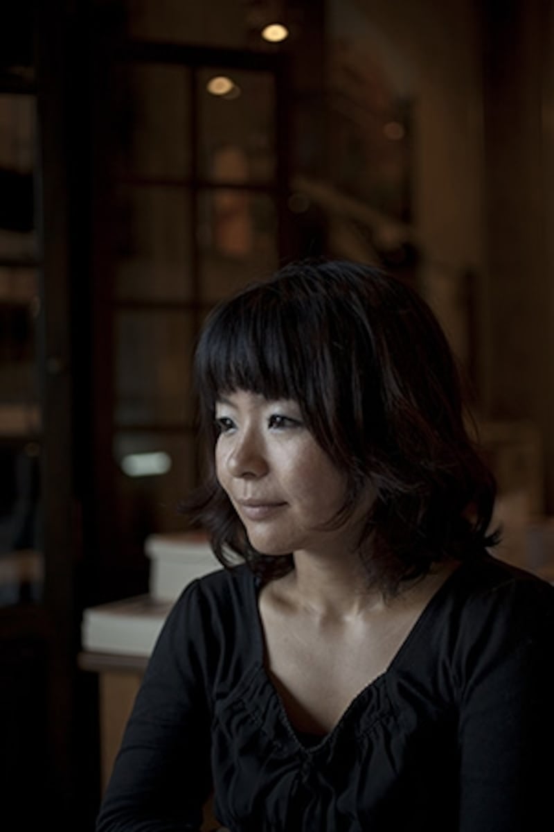 井村一巴 《無題（カメラマン仕事として撮影されたプロフィール写真）》 2013 デジタルデータ