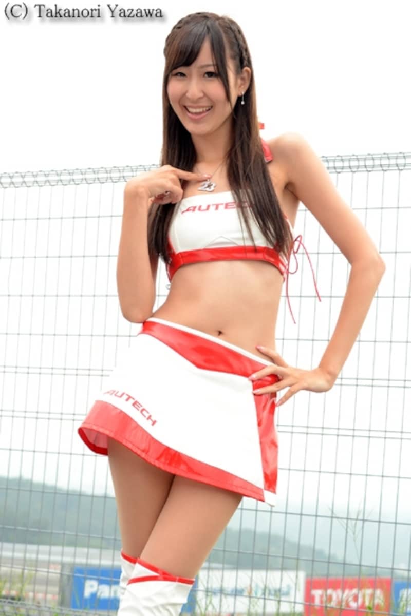 山本捺生／AUTECH レースクイーン