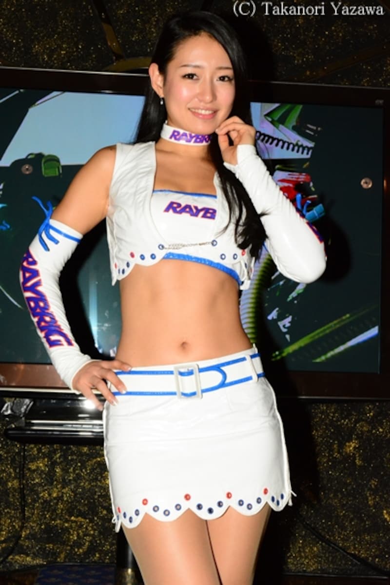 2014年のレースクイーンに決まった石黒エレナさん