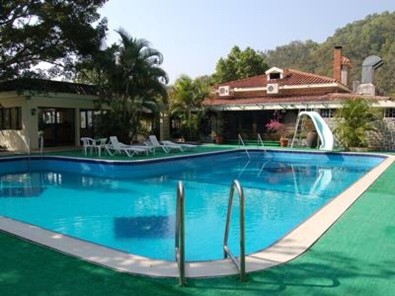 屋外スイミングプール (c) Hotel Pousada de Coloane