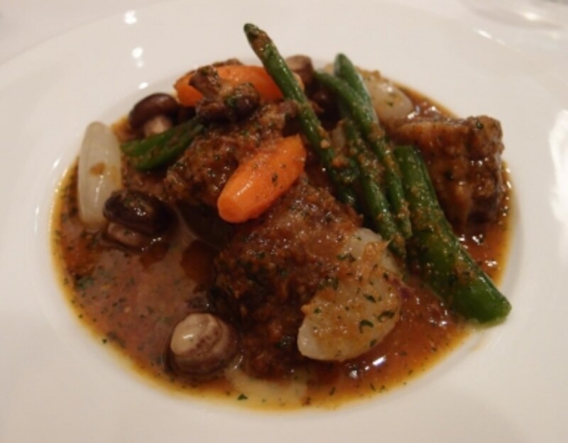 仔牛のホホ肉undefinedシェリーヴィネガー煮込み