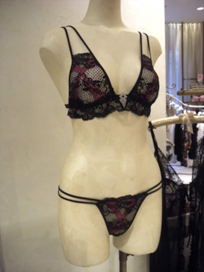 オペークundefined丸の内