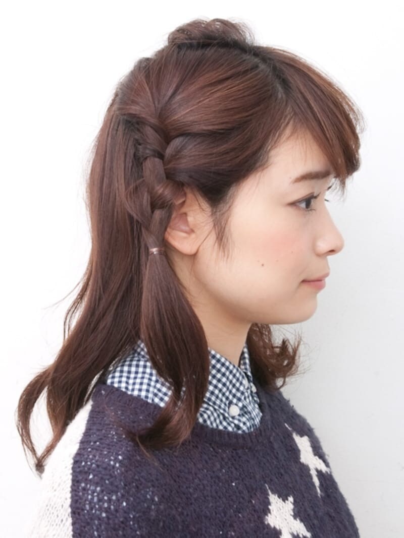 やや後ろに向かって結んでおくとよい