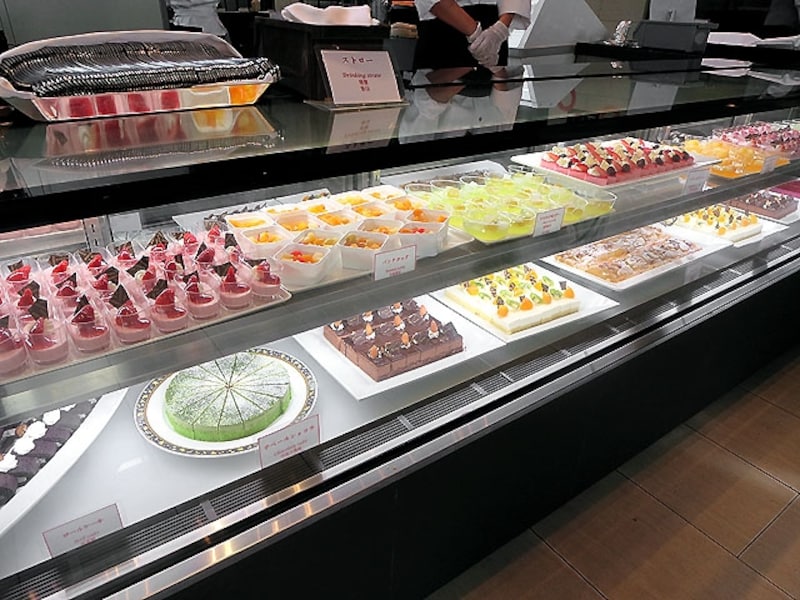 デザートのショーケース