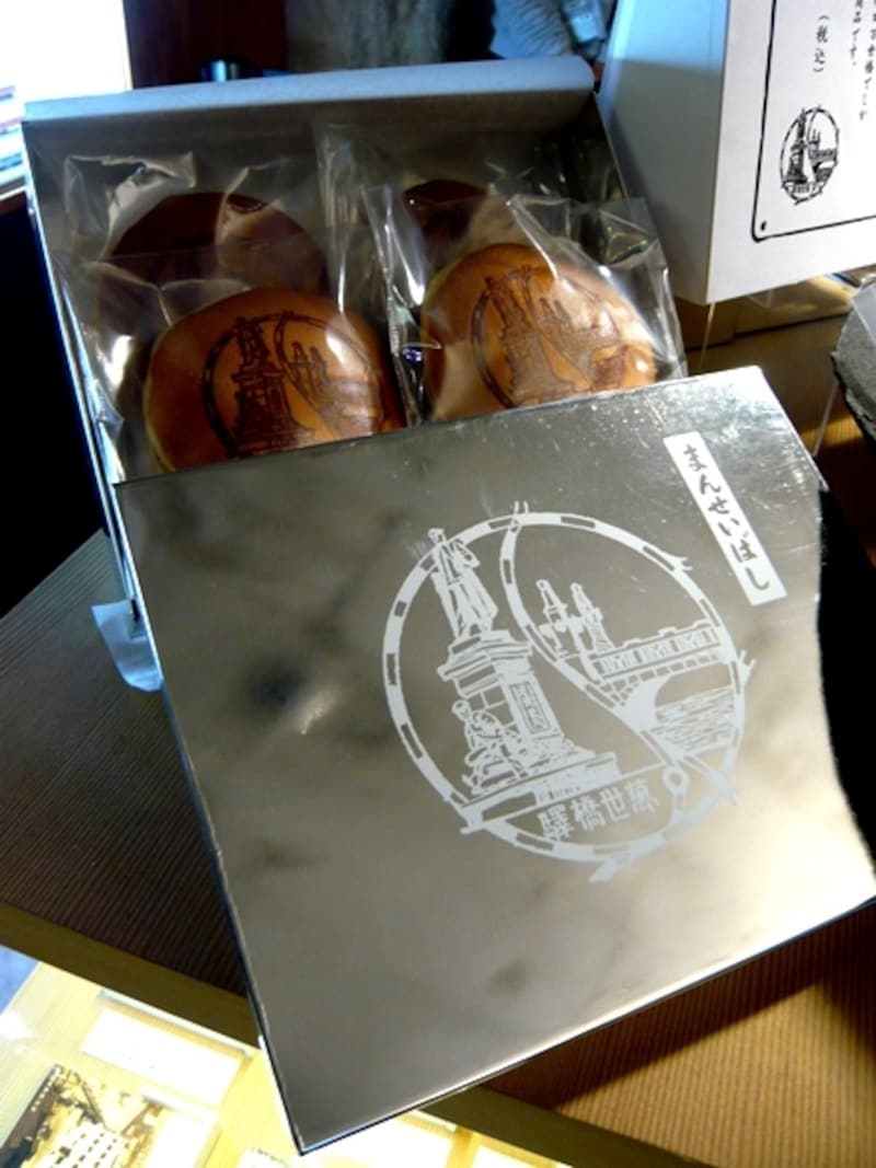 贈答用のブリキ缶