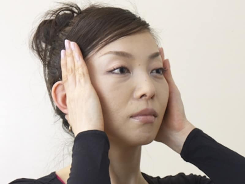 手のひらを密着させて