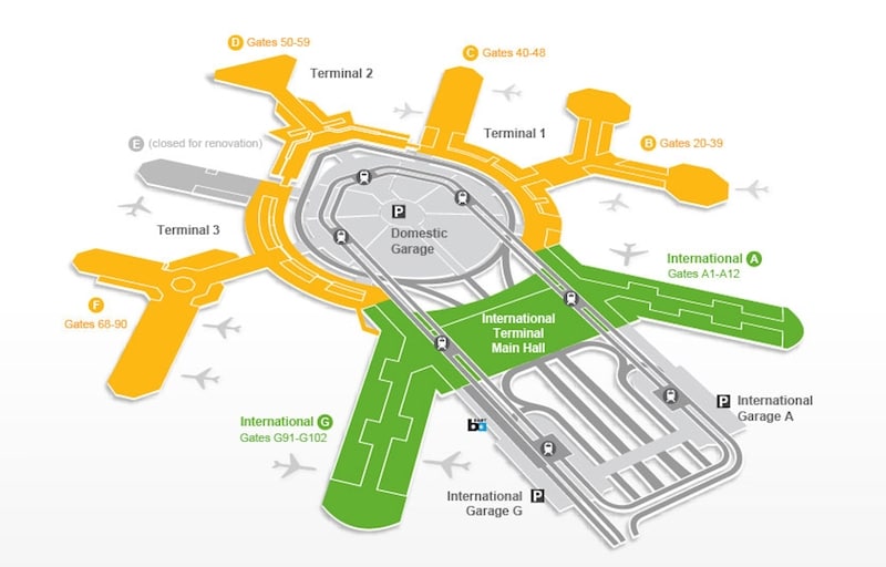 AIR TRAINと呼ばれる空港内循環電車でGarage Gまで向かいます