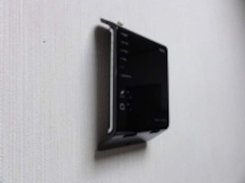 壁にかけてみた。狭い部屋の場合利用価値大。