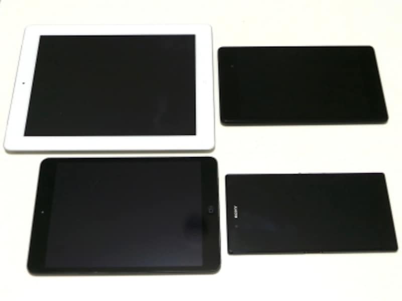 左上から時計回りにiPad、Nexus 7、Xperia Z Ultra、iPad mini Retina
