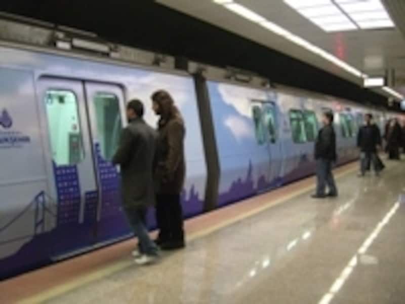 イスタンブール市内の地下鉄