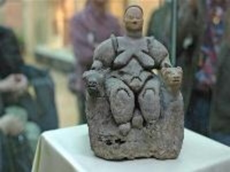 アナトリア文明博物館の地母神坐像（アンカラ）