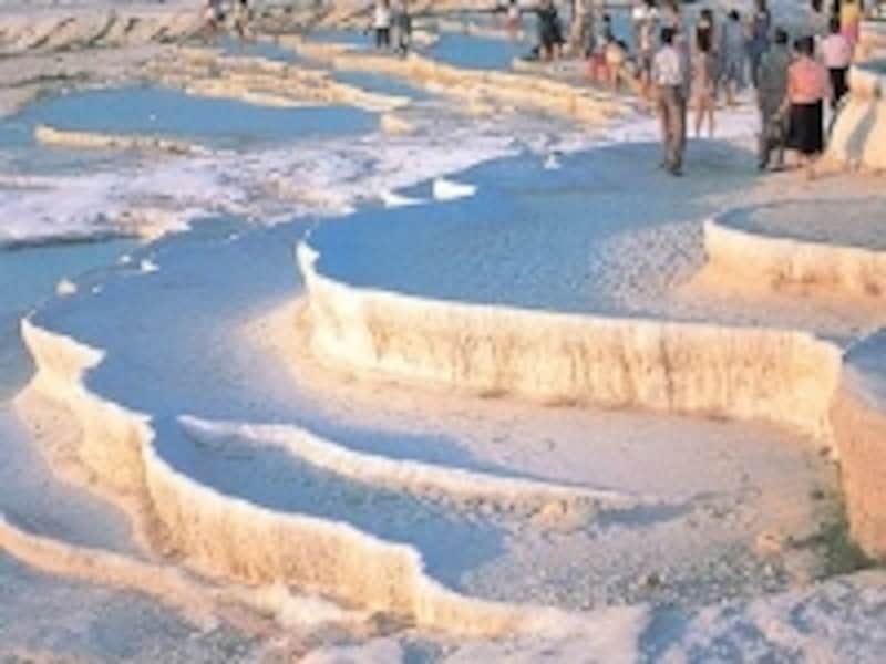 パムッカレの石灰棚