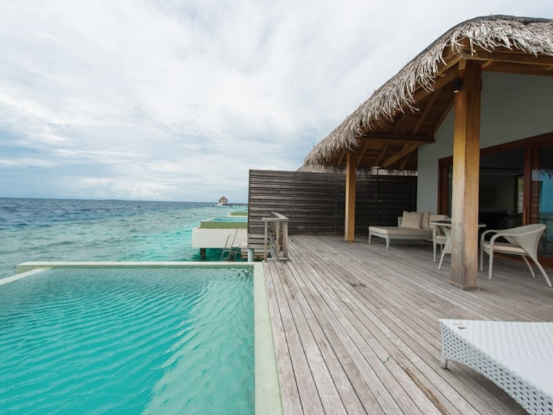 海上にありながらプール付きという贅沢さ。特に小さなお子さんを連れたファミリーに人気があるそう