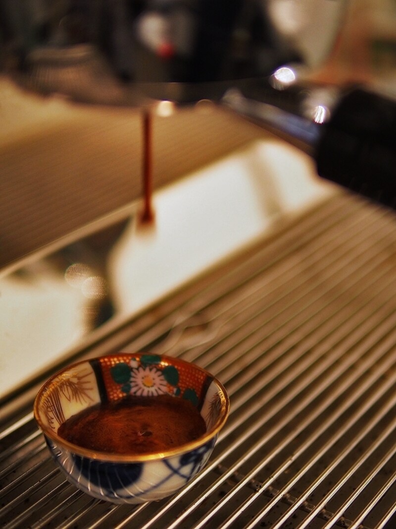 シモネリにおちょこ