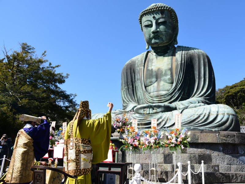 2016年1月13日～3月18日まで、約2ヶ月にわたる大がかりな調査・清掃作業を終えた鎌倉大仏。作業終了後には法要が営まれた