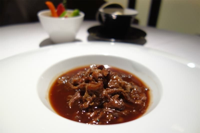 牛テールの赤ワイン煮込み 「ミレニアムカップ」