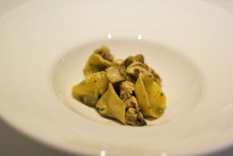 蟹ミソ入りのラビオリ