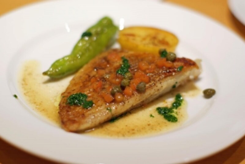 エイのムニエルundefined焦がしバターソース