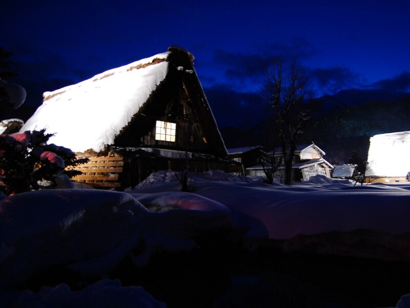 屋根のライトアップ