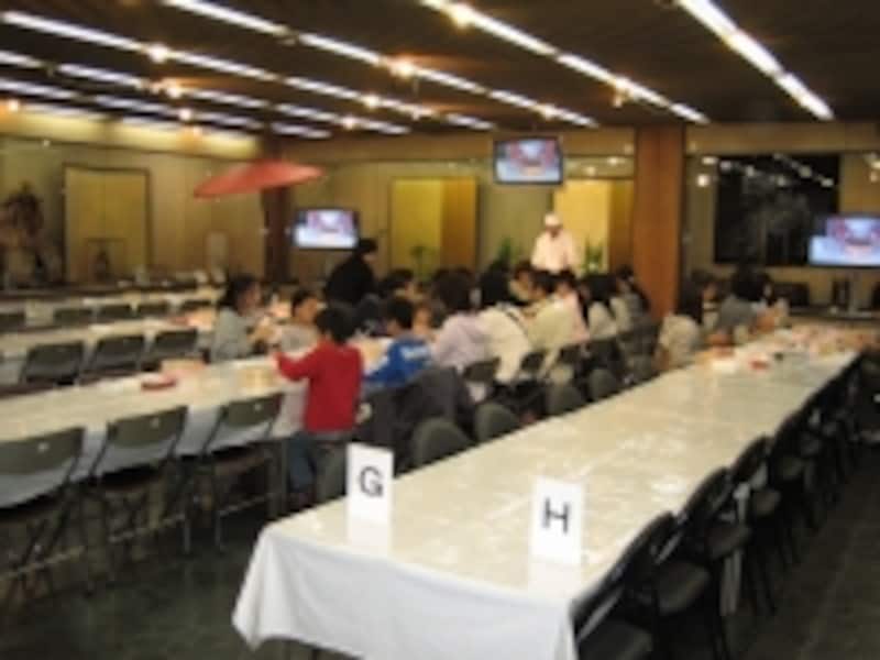 和菓子手づくり体験の様子