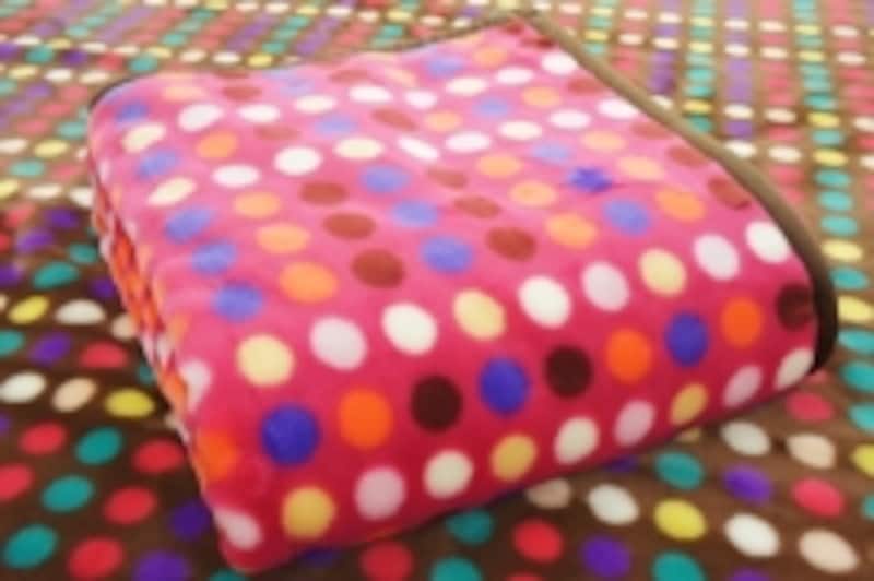 アクリルニューマイヤー毛布（7350円 西川リビング）