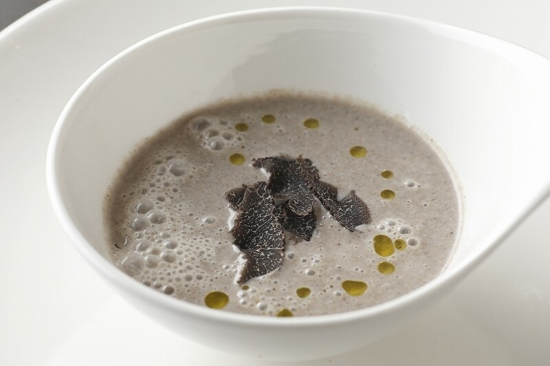 クリーミーマッシュルームスープ カカオニョッキ