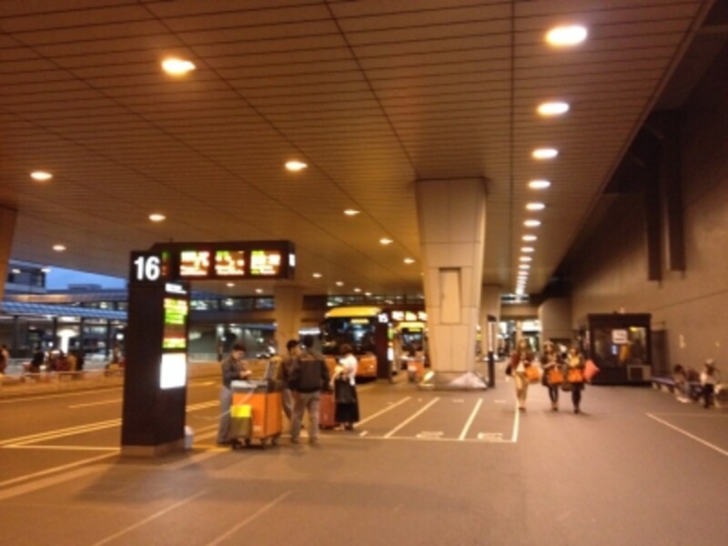 2/3 これで安心！成田空港 早朝・深夜の交通アクセス方法 [飛行機の旅] All About