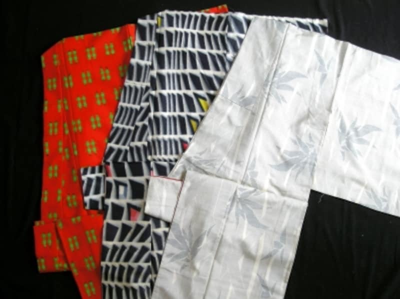 左から順にウール、銘仙、紬（大島）