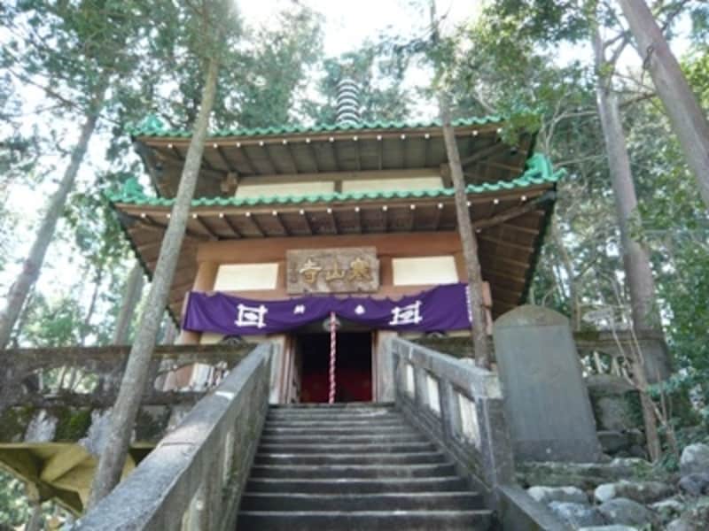 寒山寺。書家の田口米舫が1930年に澤乃井の当時の当主の協力を得て建立
