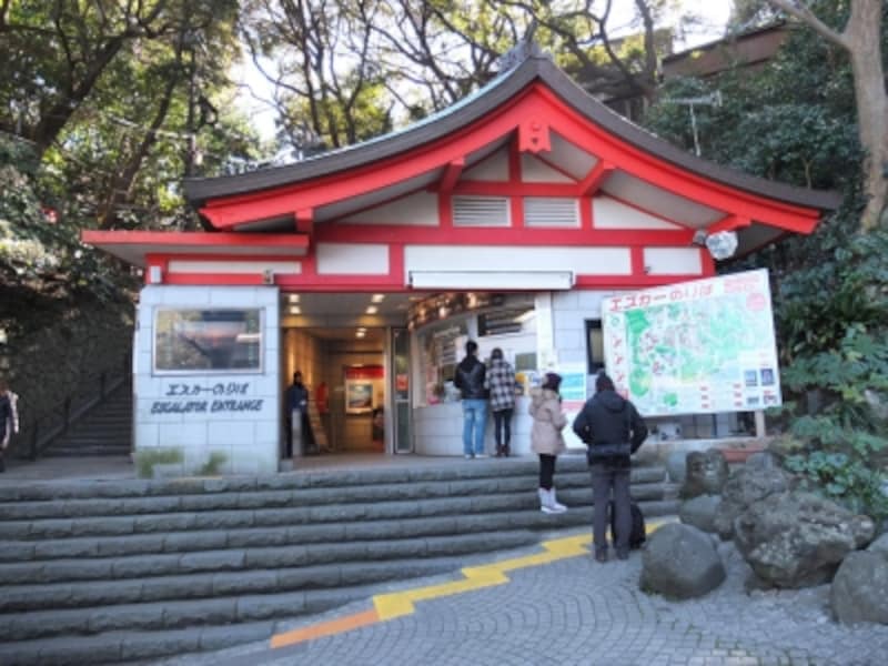 エスカー乗り場