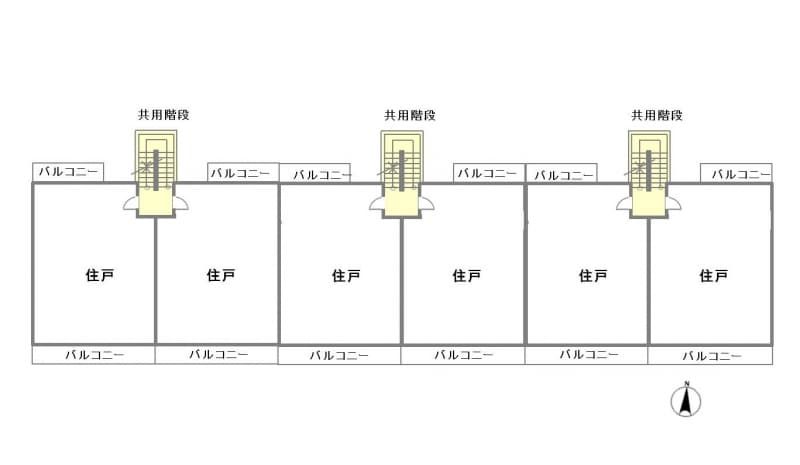 【図1】隣り合う2戸でひとつの共用階段を使用する「階段室型」平面図。