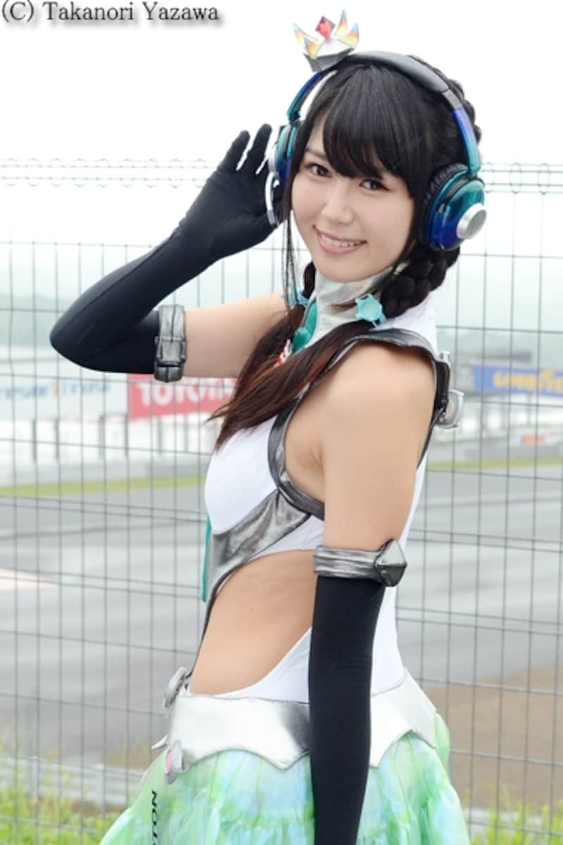 荒井つかさ／レーシングミクサポーターズ