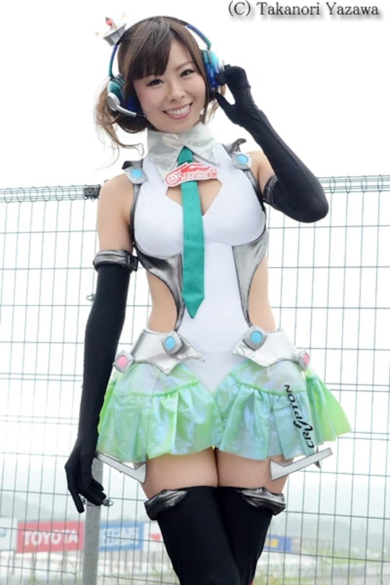 鴻上聖奈／レーシングミクサポーターズ